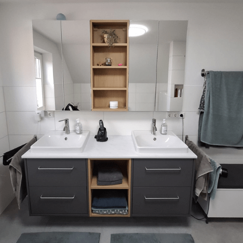 Ademi Heizungsmonteur aus Delmenhorst Klempner (5) Doppelwaschbecken mit Spiegel und Badmöbeln von Ademi Sanitär in Delmenhorst